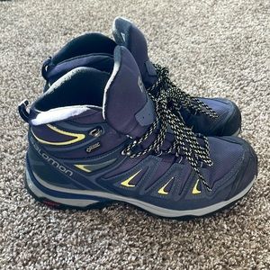 Women’s Salomon Hiking Boots